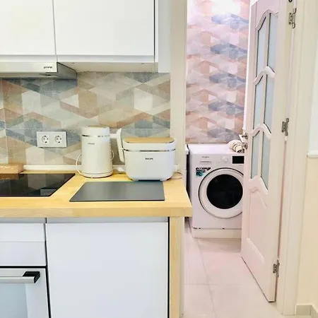 Serendipity I Sala Palatului Daire Bükreş