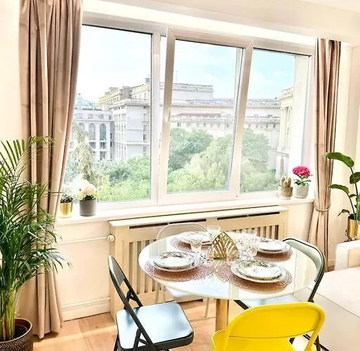 Serendipity I Sala Palatului * 부쿠레슈티